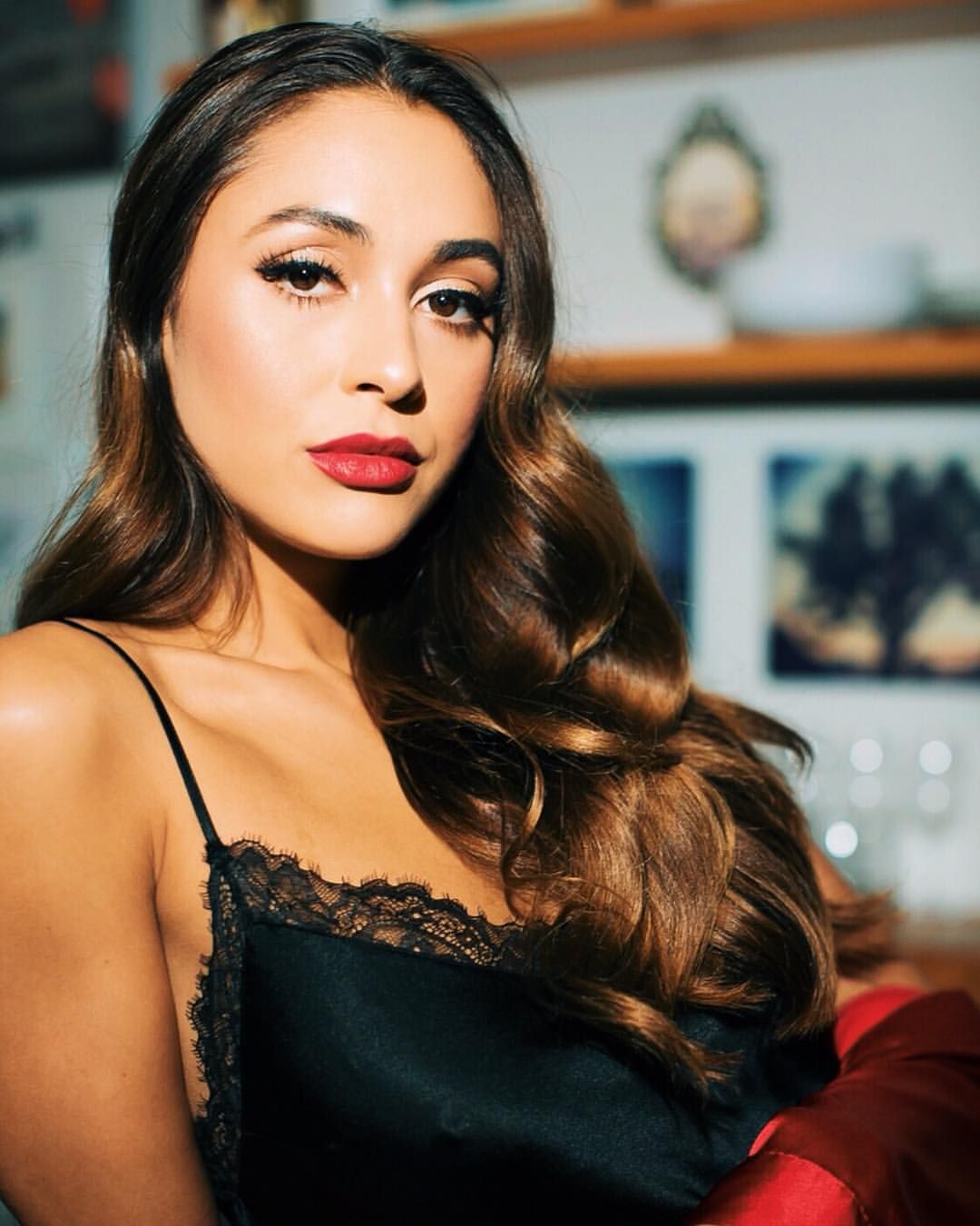 Lindsey Morgan Wallpapers