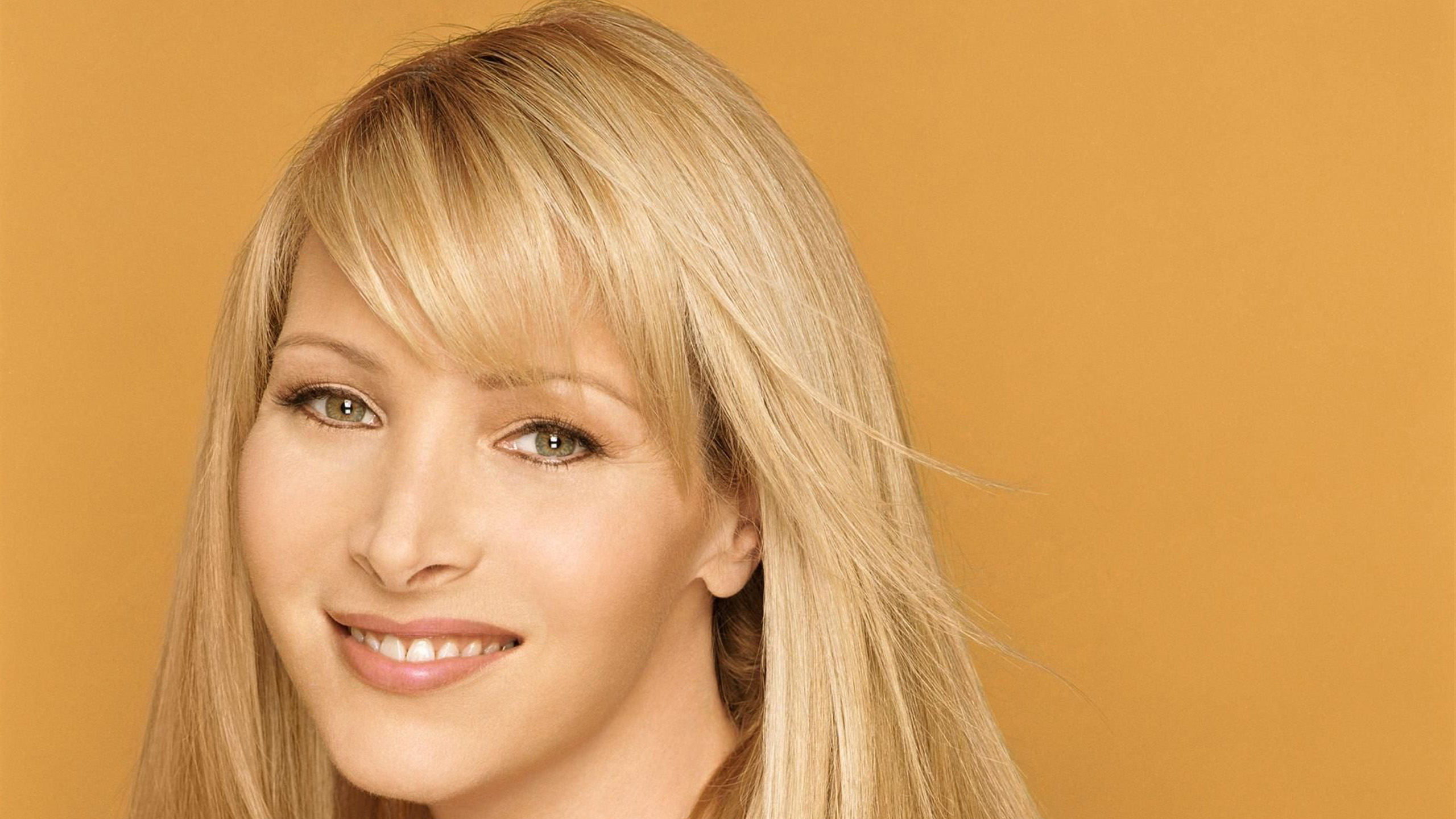 Lisa Kudrow Wallpapers