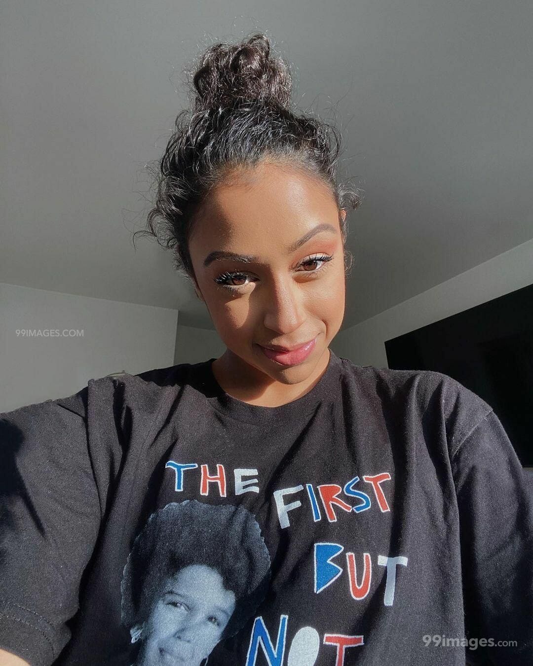 Liza Koshy Wallpapers