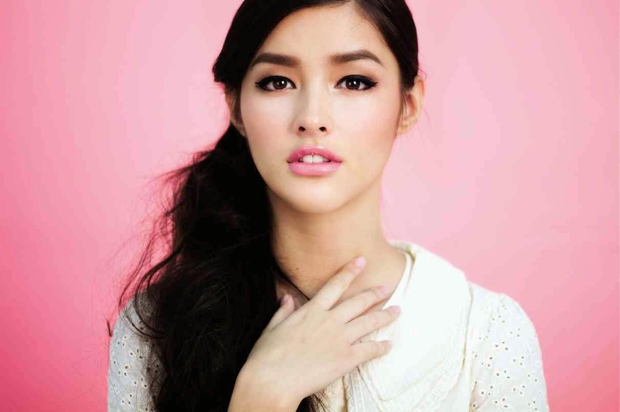 Liza Soberan Wallpapers