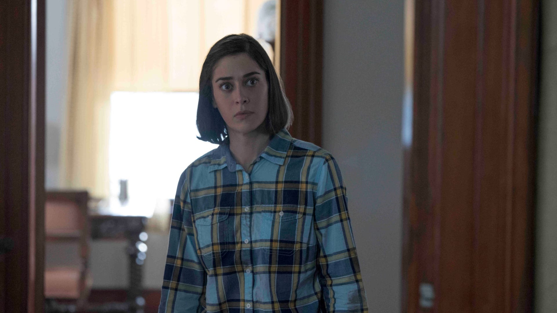 Lizzy Caplan Castle Rock Wallpapers