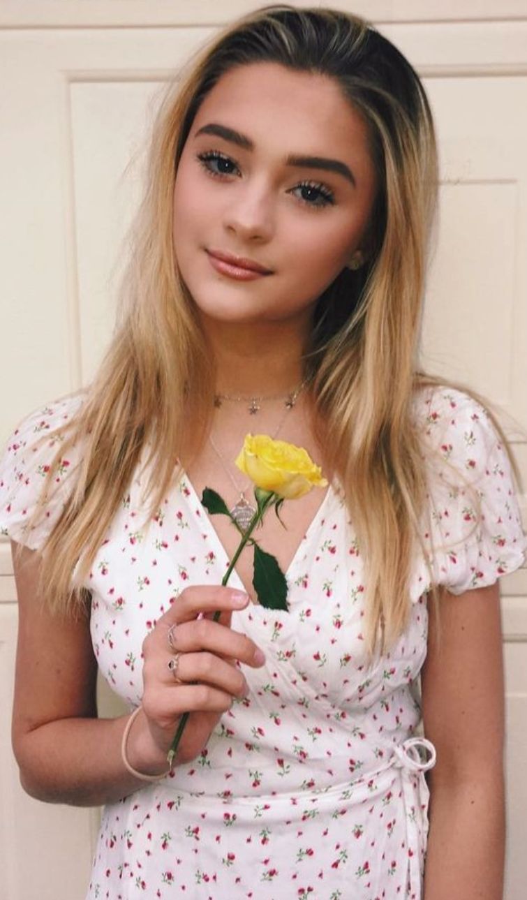 Lizzy Greene Wallpapers