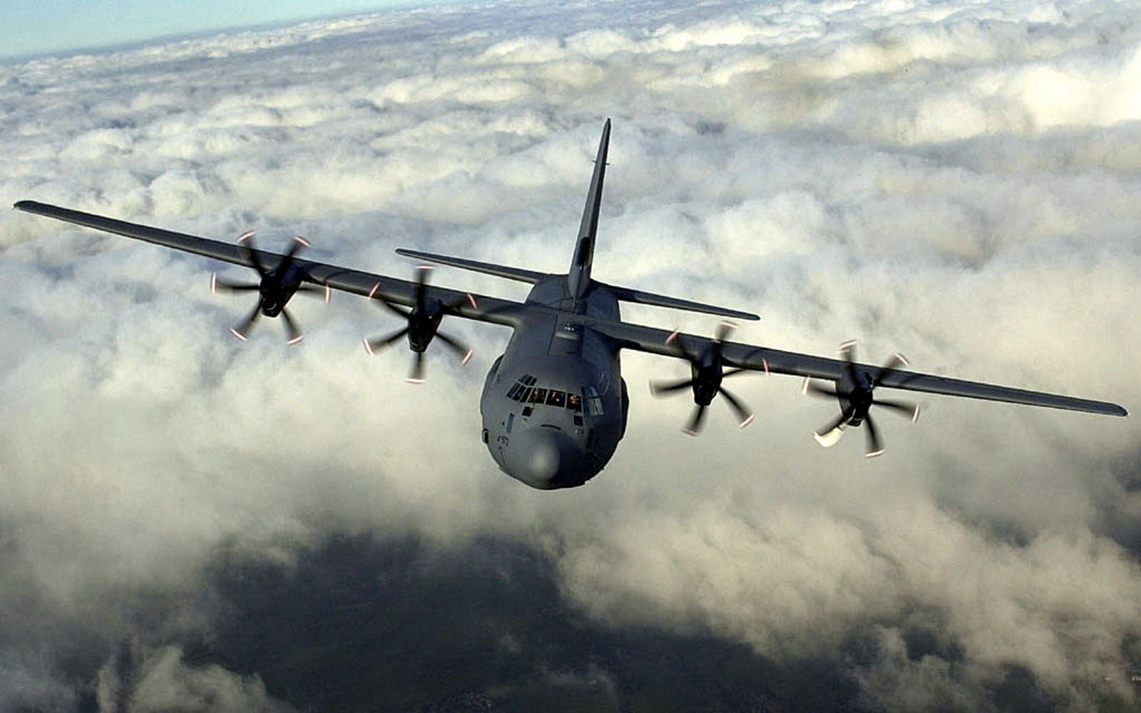 C 130 50. Самолет Hercules c130. C-130 Геркулес. Самолёт Lockheed c-130 Hercules. C 130 Hercules ВВС США.