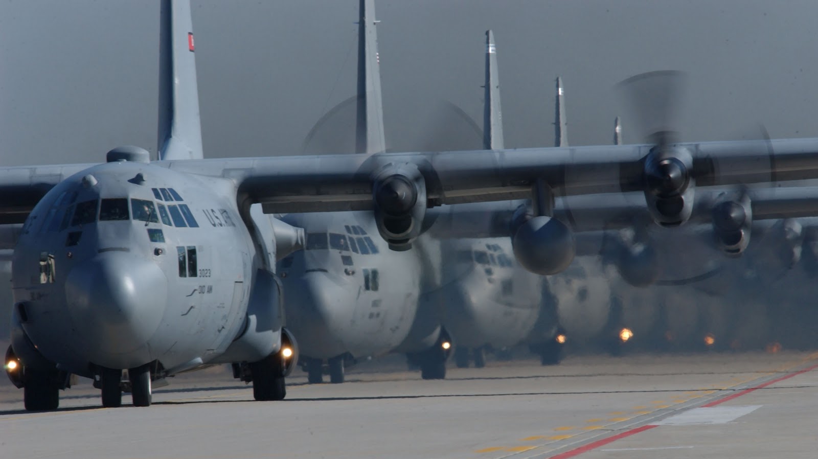 Lockheed Ac-130 Wallpapers