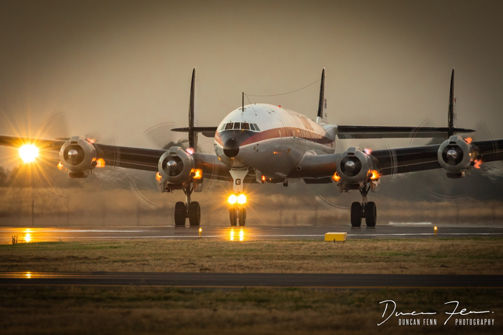 Lockheed Constellation Wallpapers