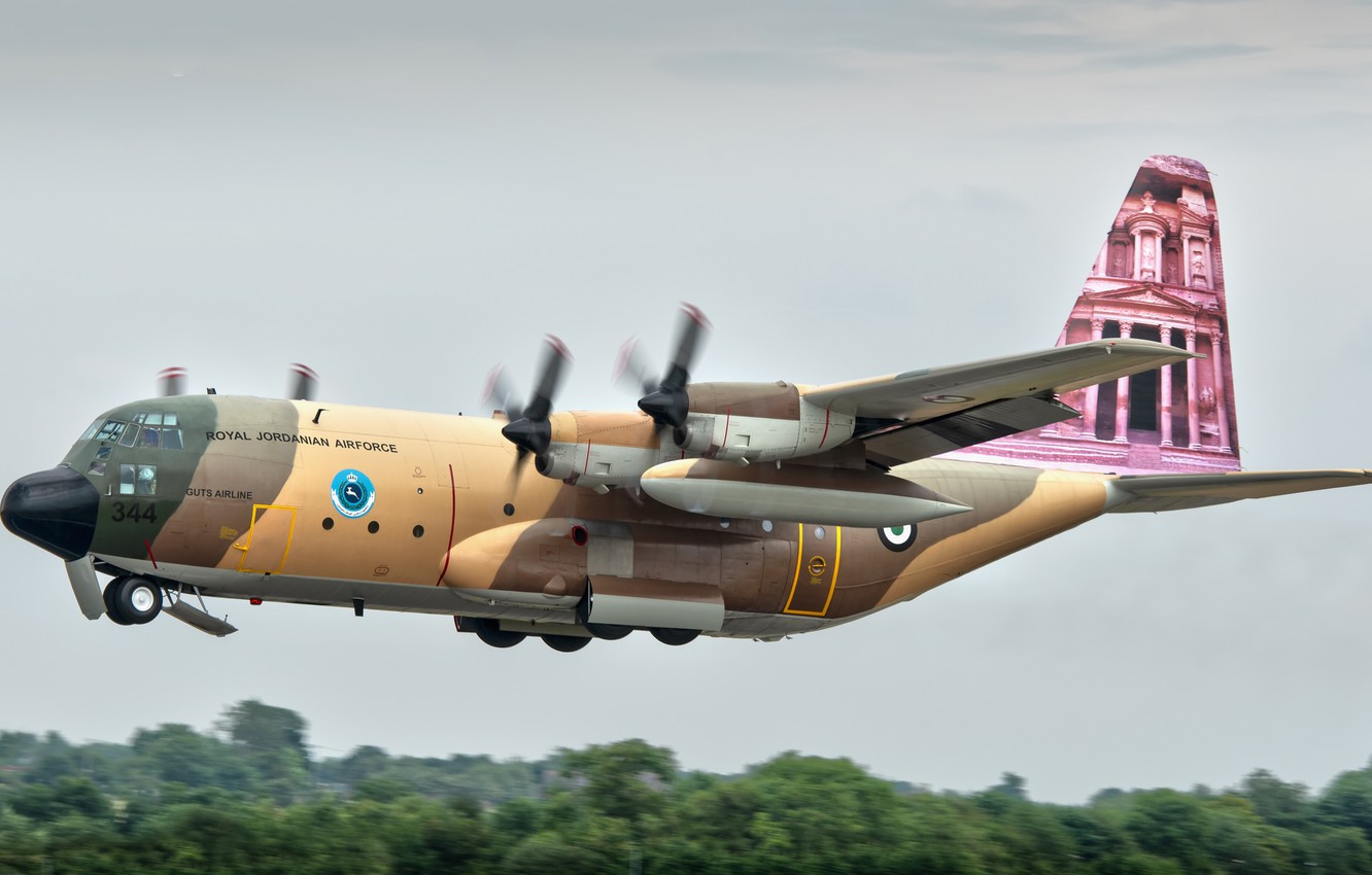 Lockheed L-100 Hercules Wallpapers