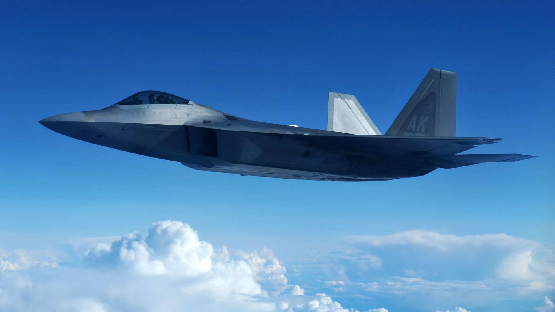 Lockheed Martin F-22 Raptor Wallpapers