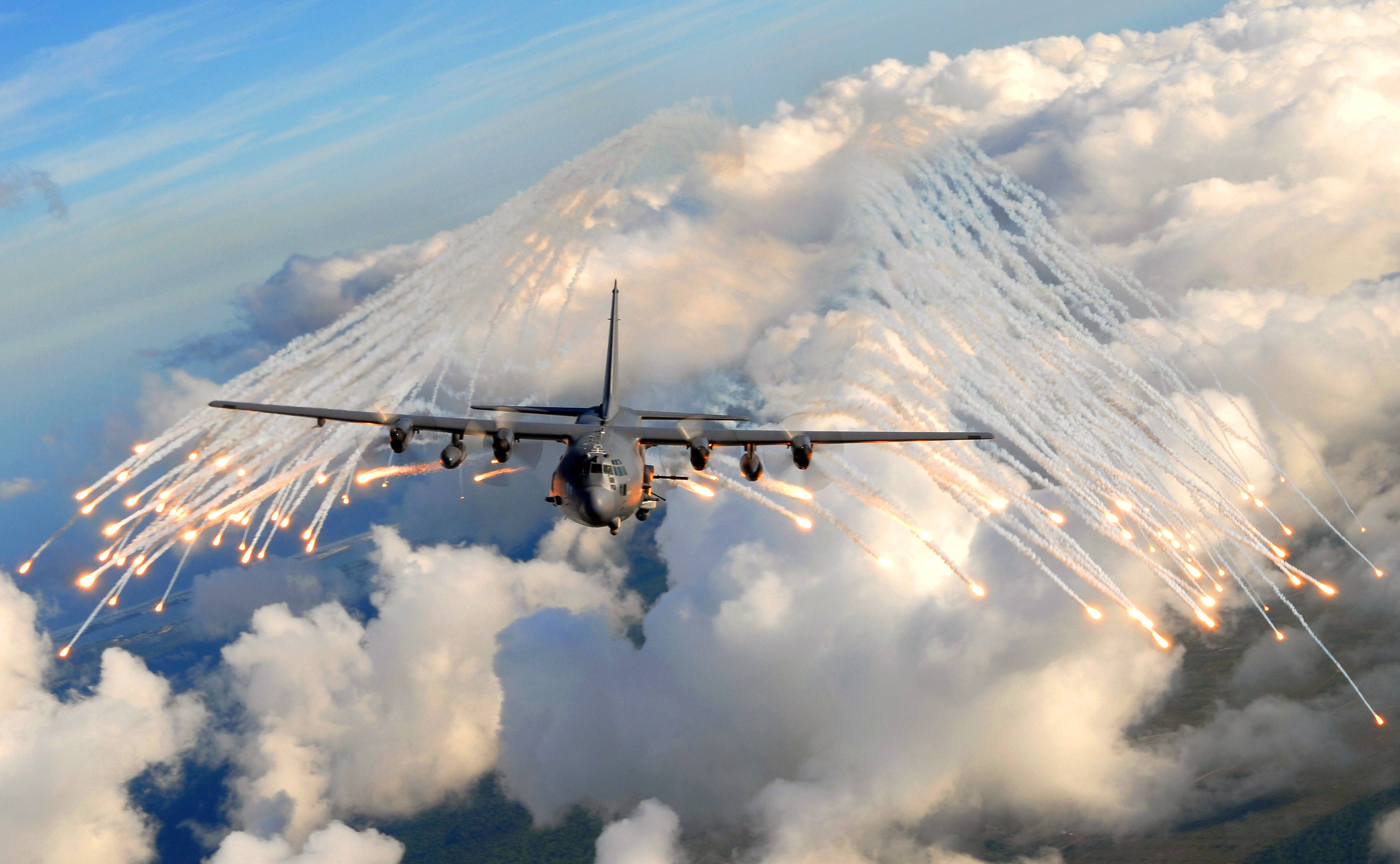 Lockheed Mc-130 Wallpapers