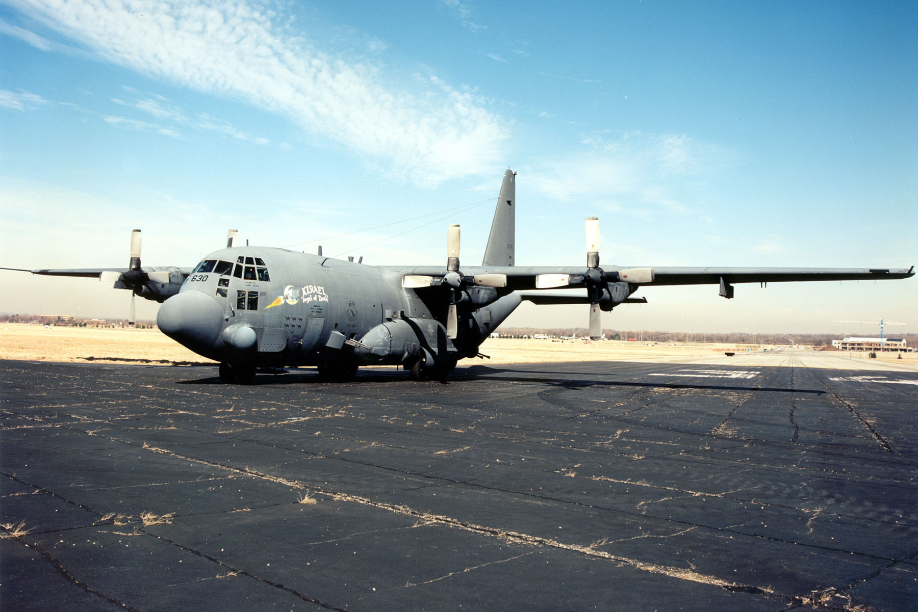 Lockheed Mc-130 Wallpapers