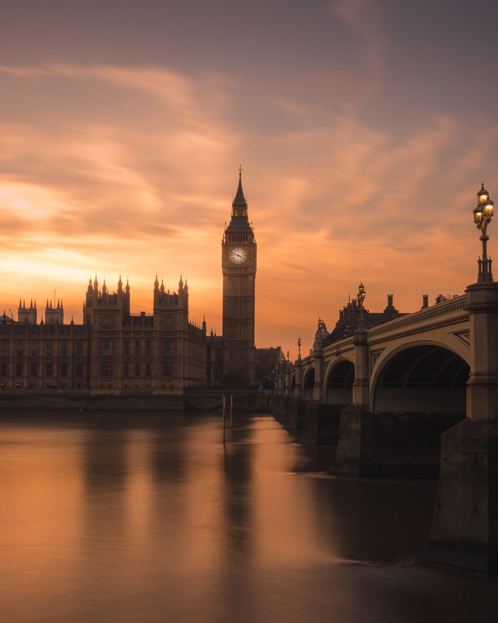 London Big Ben Minimalism Wallpapers