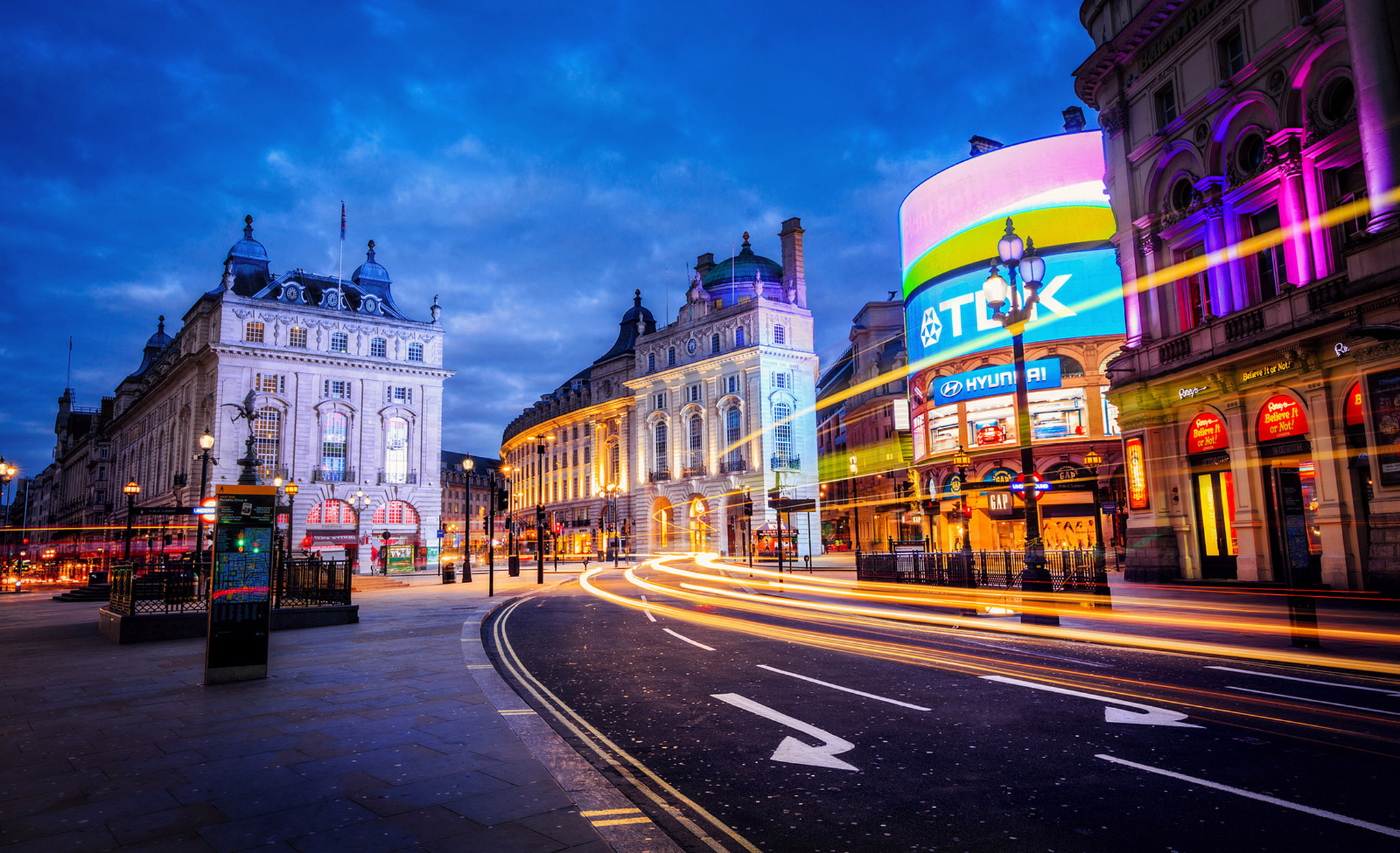 London Uk Night Light Blurred Photography Wallpapers