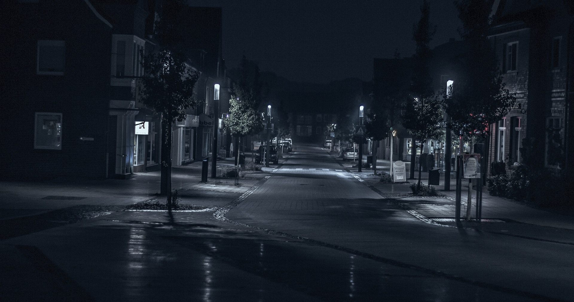 Lonely Street Lights Road Wallpapers