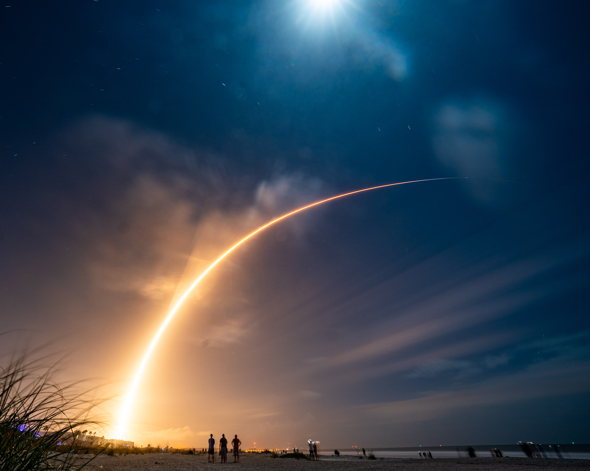 Long Exposure Of Rocket Launch Wallpapers