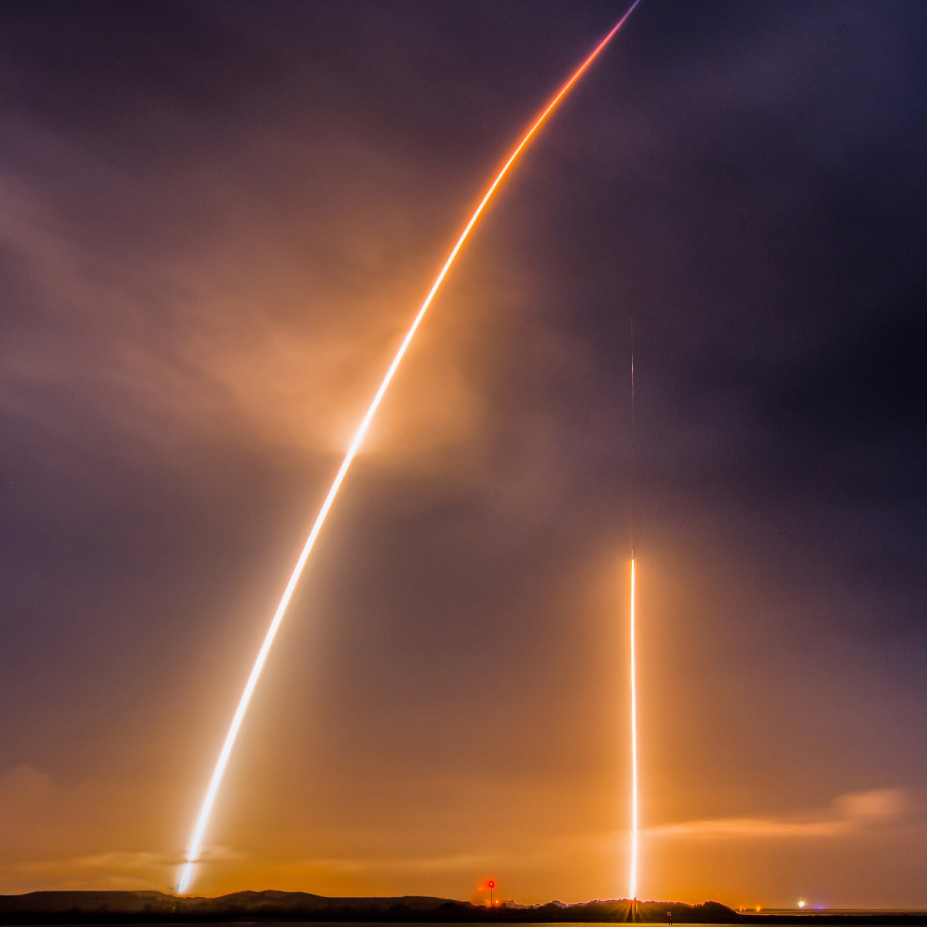 Long Exposure Of Rocket Launch Wallpapers