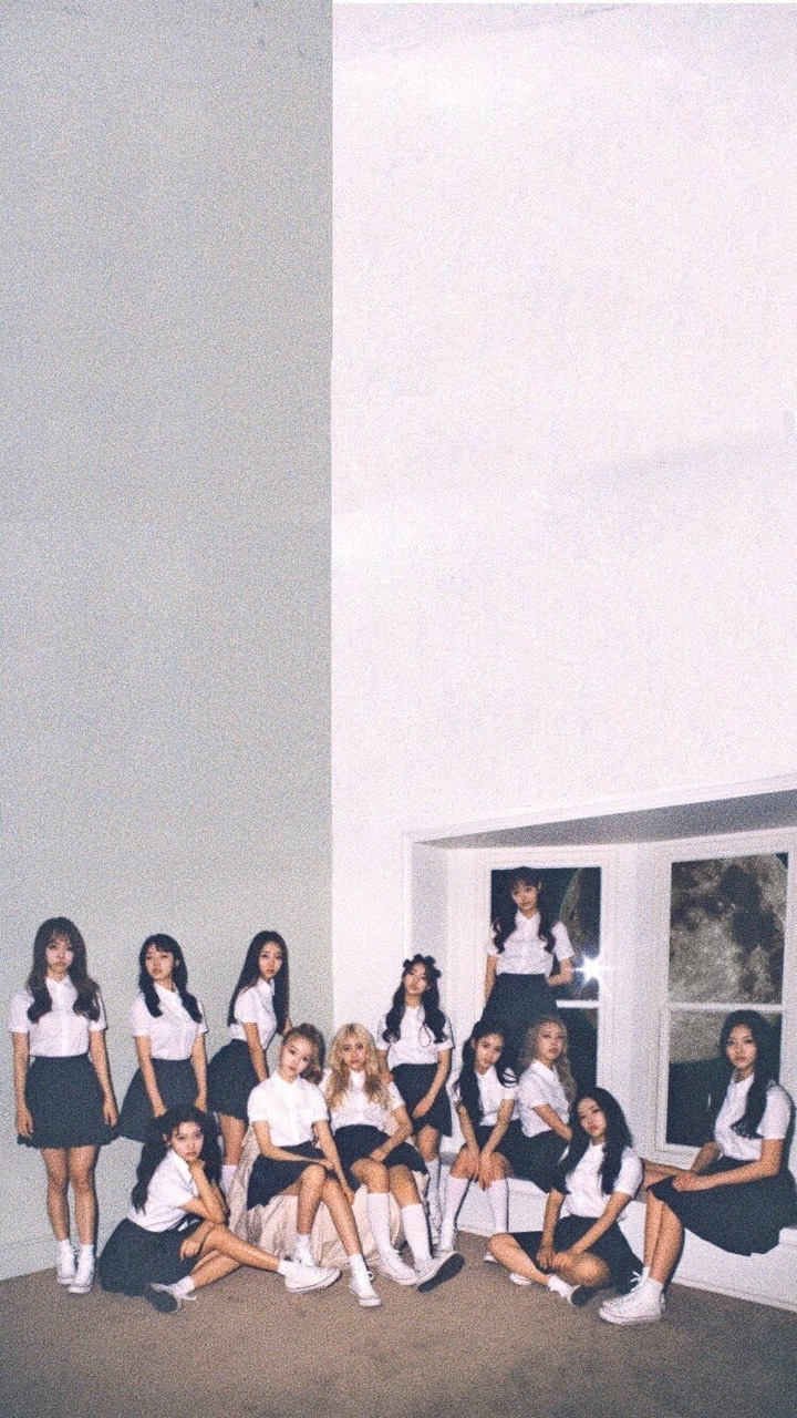 Loona Aesthetic Wallpapers