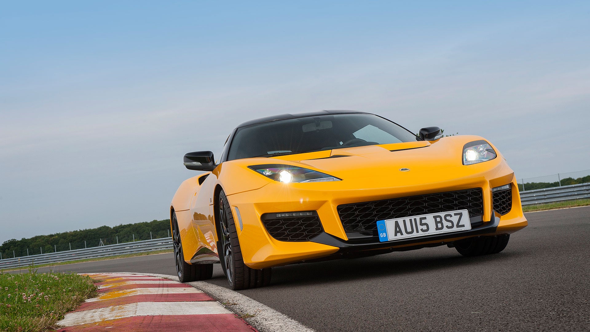 Lotus Evora 400 Wallpapers