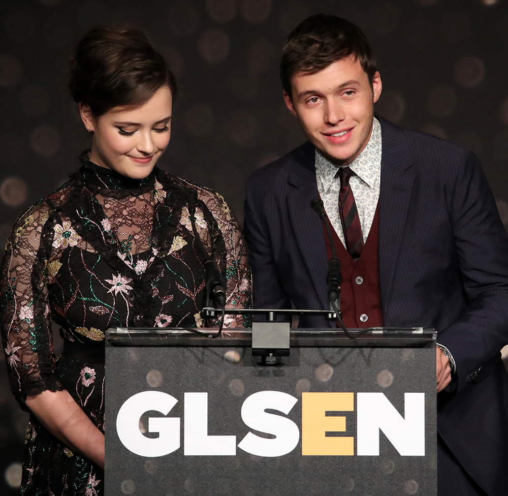 Love, Simon 2018 Nick Robinson And Katherine Langford Movie Wallpapers