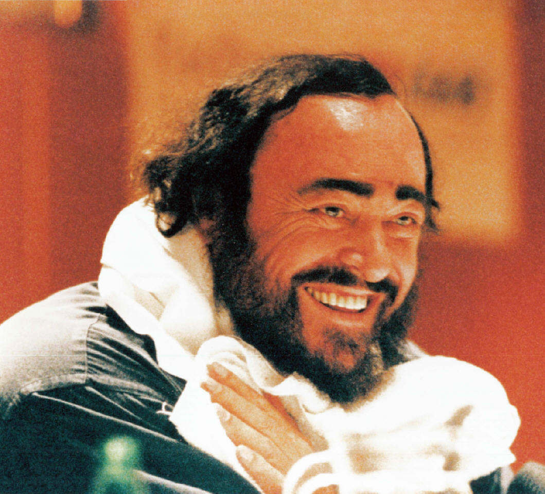 Luciano Pavarotti Wallpapers