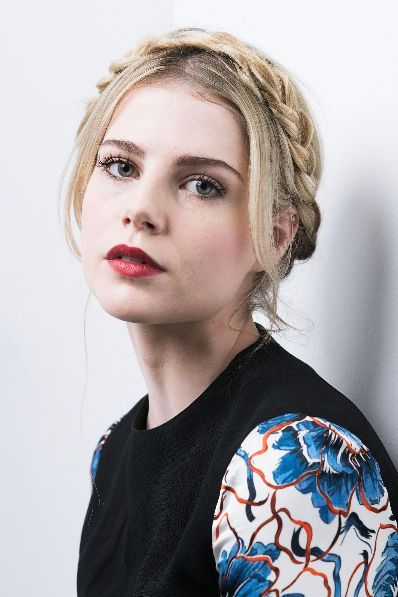 Lucy Boynton 2019 Wallpapers