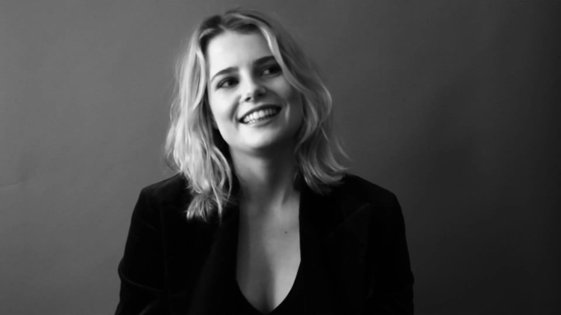 Lucy Boynton 4k Wallpapers