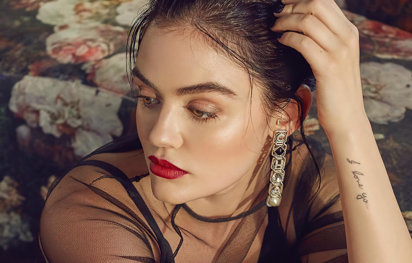 Lucy Hale 2018 Portrait Wallpapers