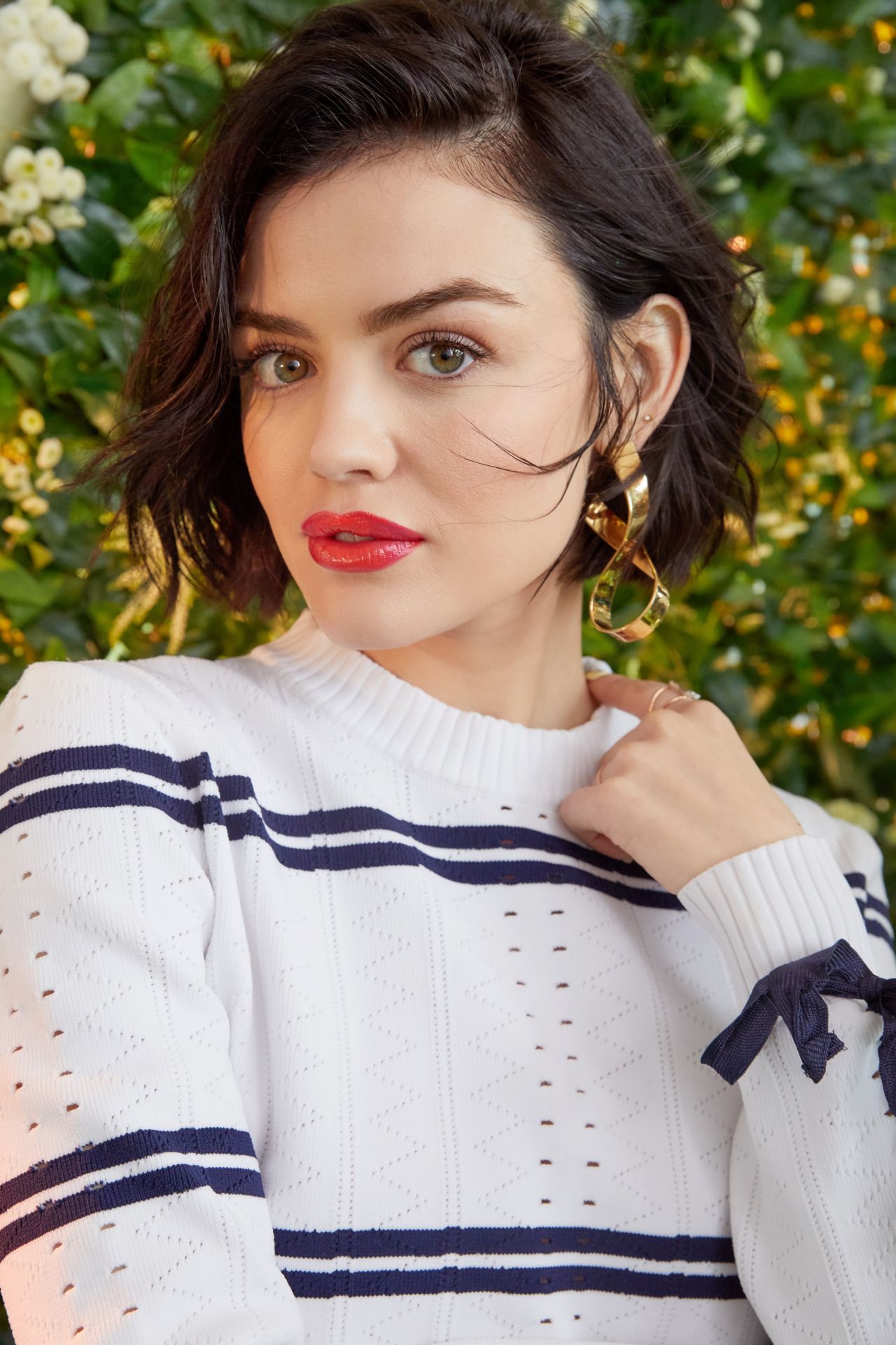 Lucy Hale in Bustle Magazine Wallpapers