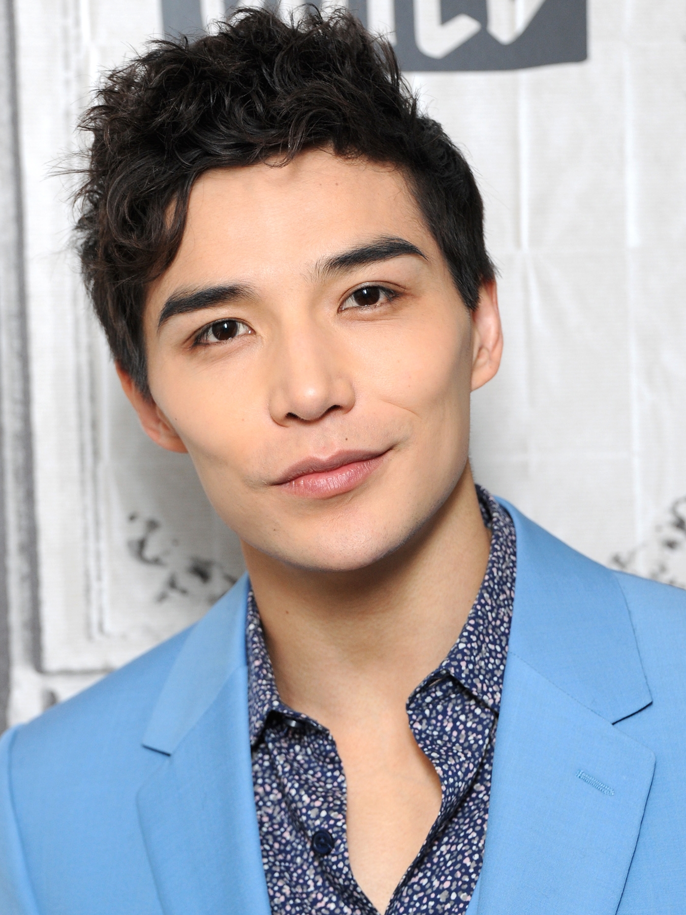 Ludi Lin Wallpapers