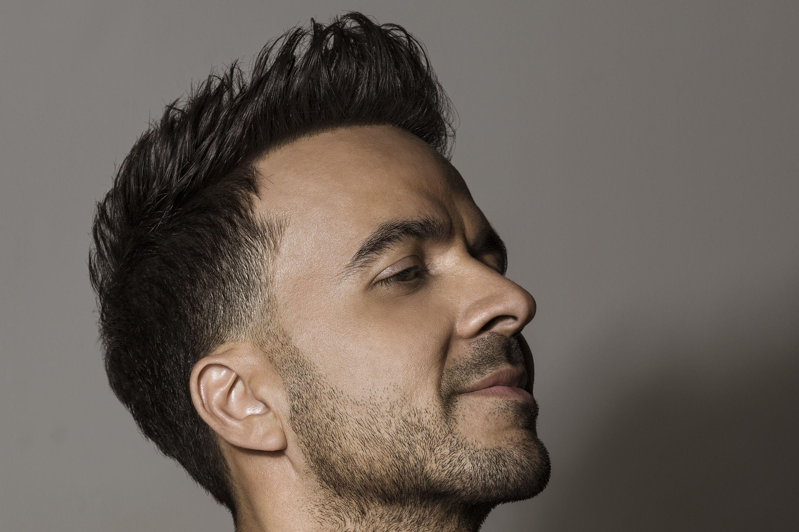 Luis Fonsi Wallpapers