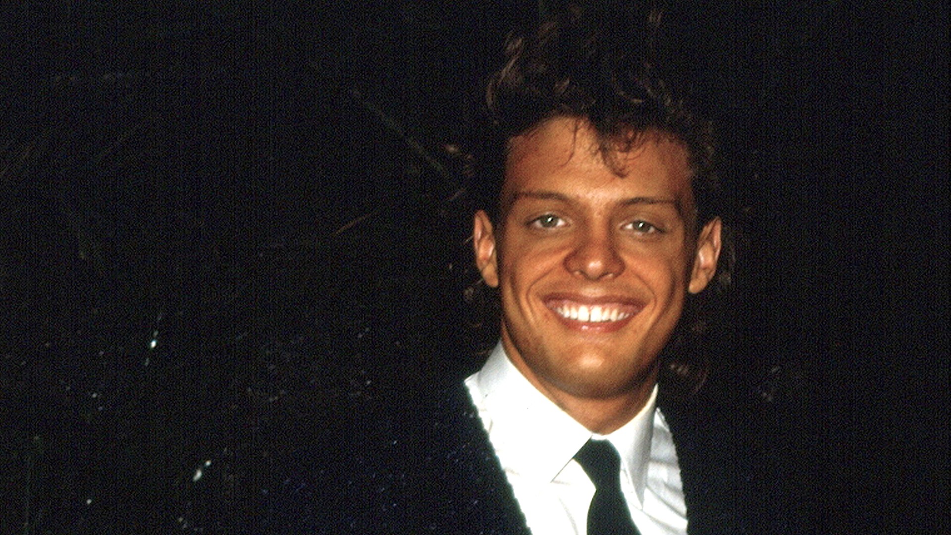 Luis Miguel Wallpapers