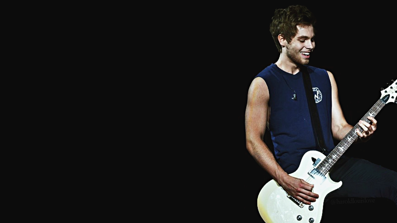 Luke Hemmings Wallpapers