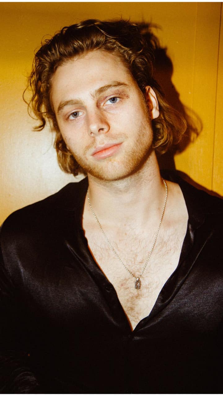 Luke Hemmings Wallpapers