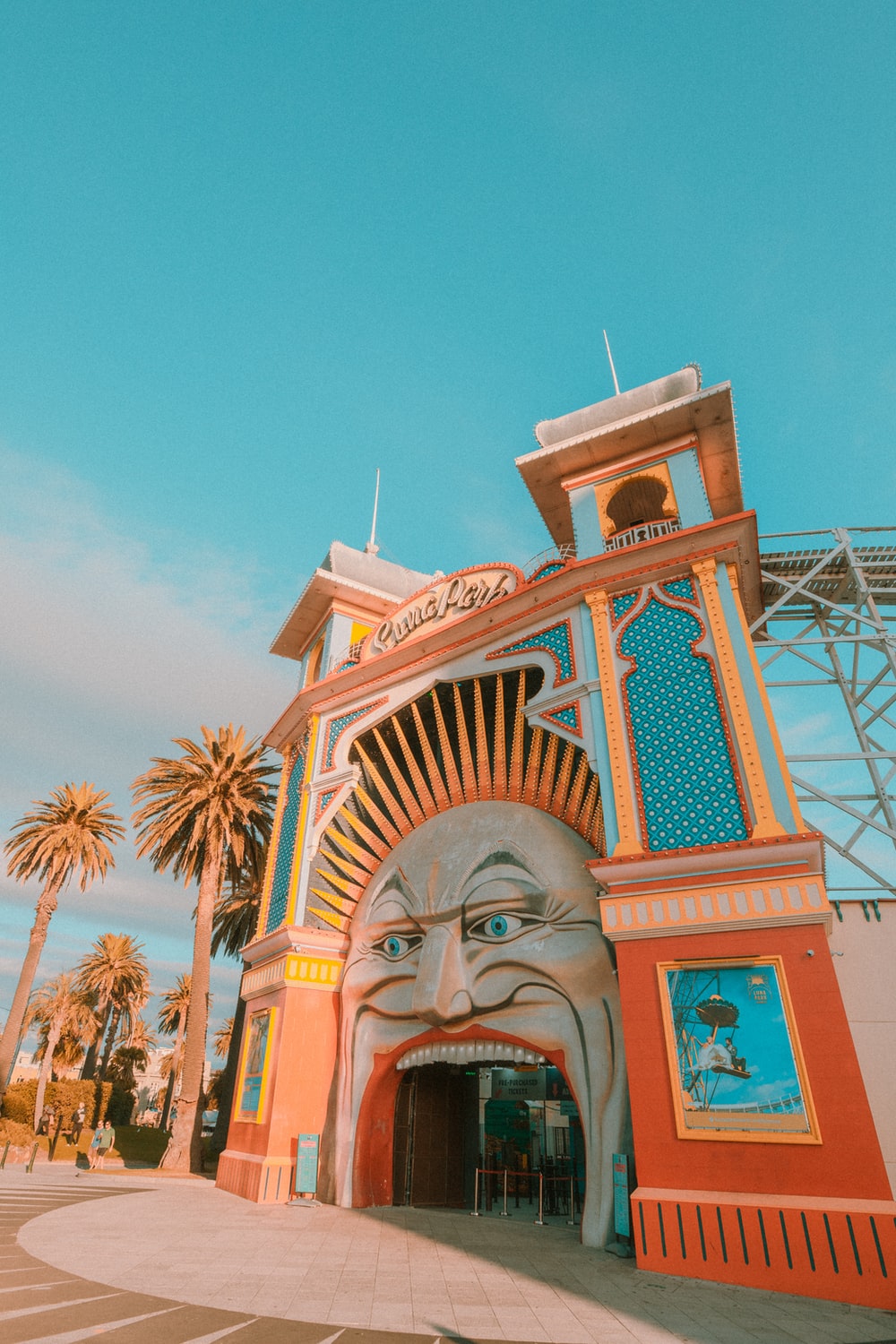 Luna Park Wallpapers