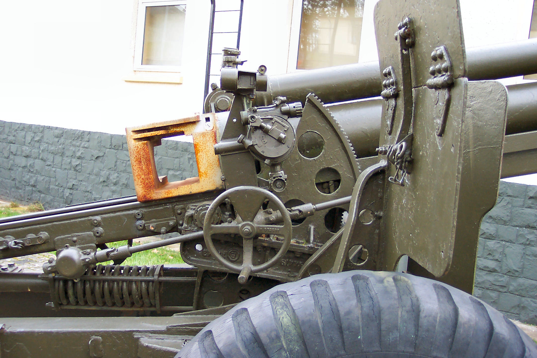 M101 Howitzer Wallpapers