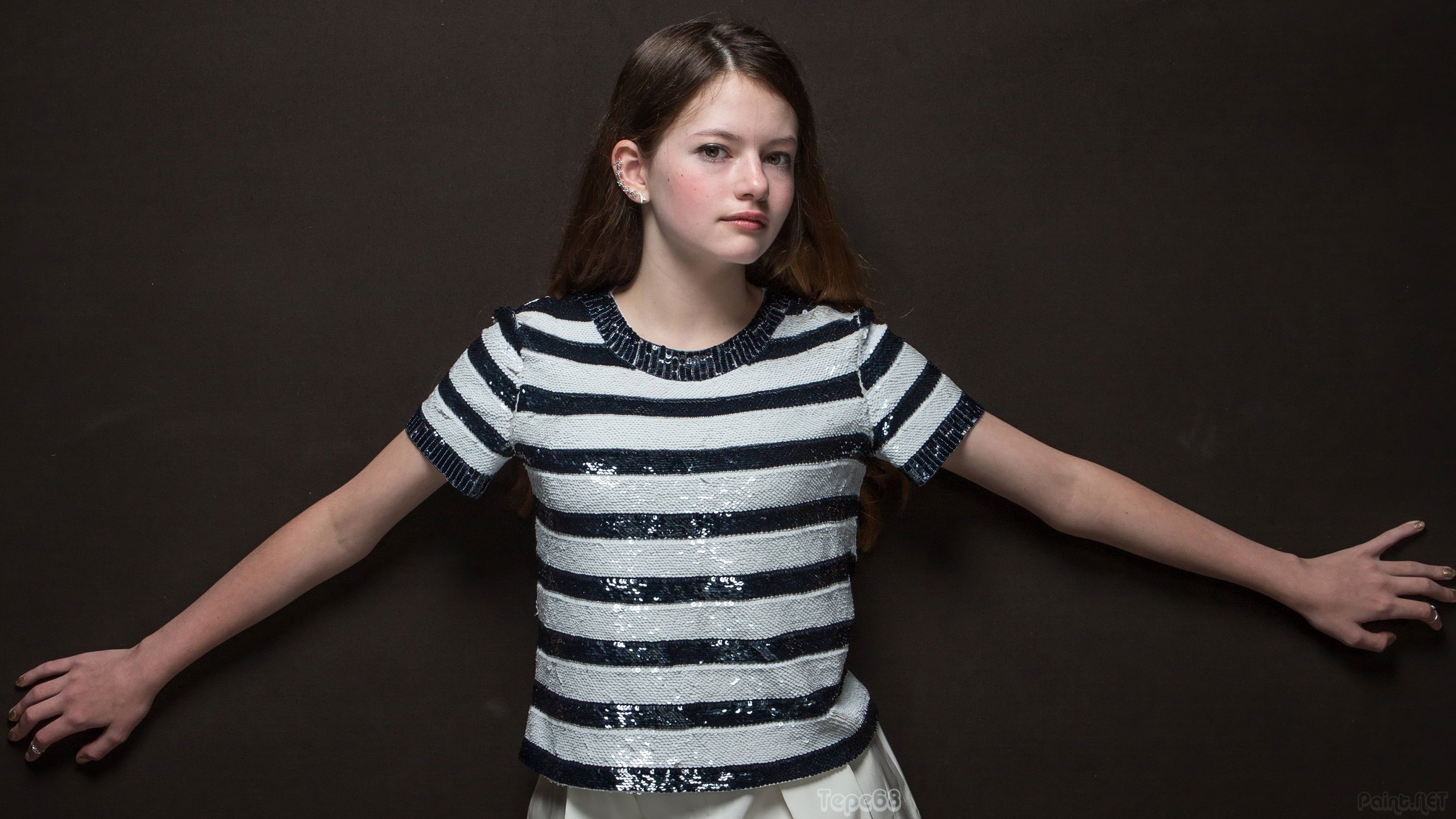 Mackenzie Foy Beautiful Wallpapers