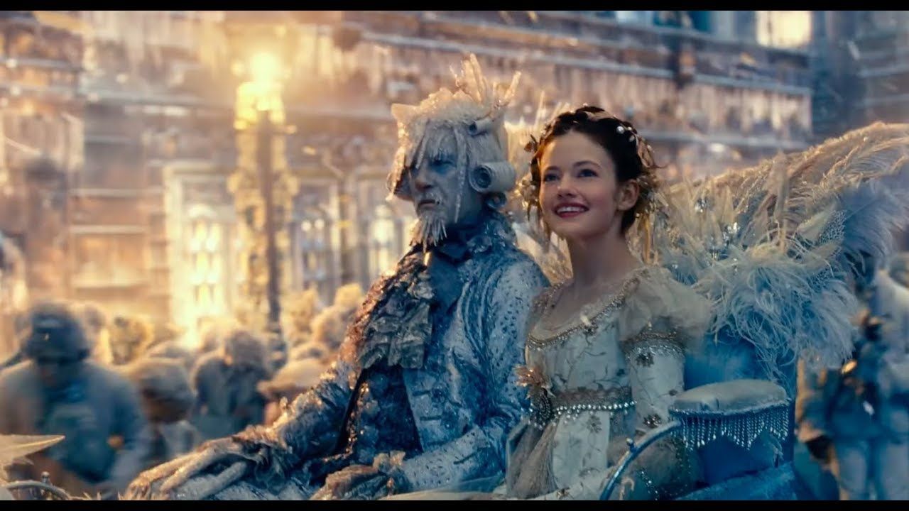 Mackenzie Foy The Nutcracker And The Four Realms 2018 Movie Wallpapers