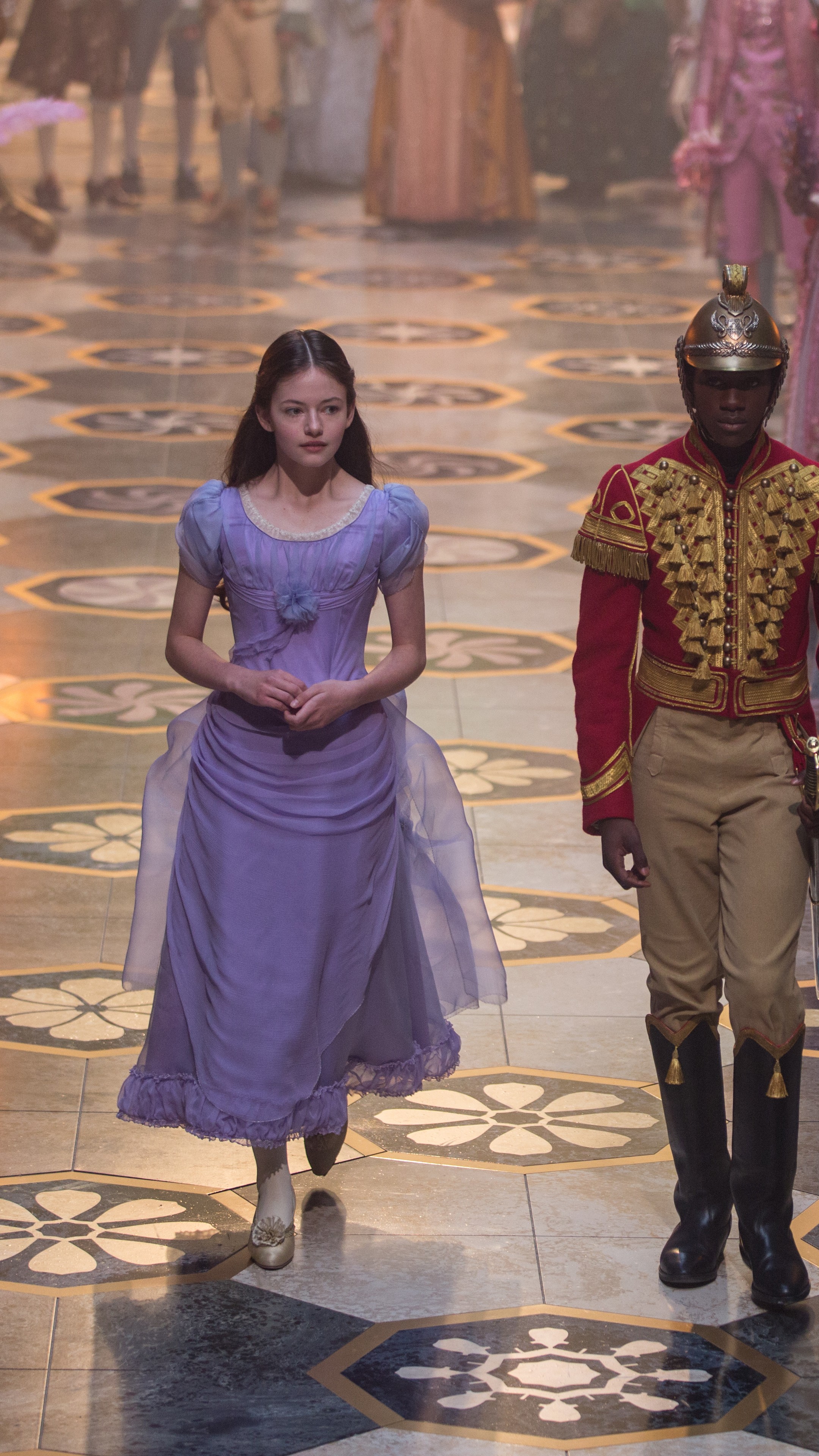 Mackenzie Foy The Nutcracker And The Four Realms 2018 Movie Wallpapers