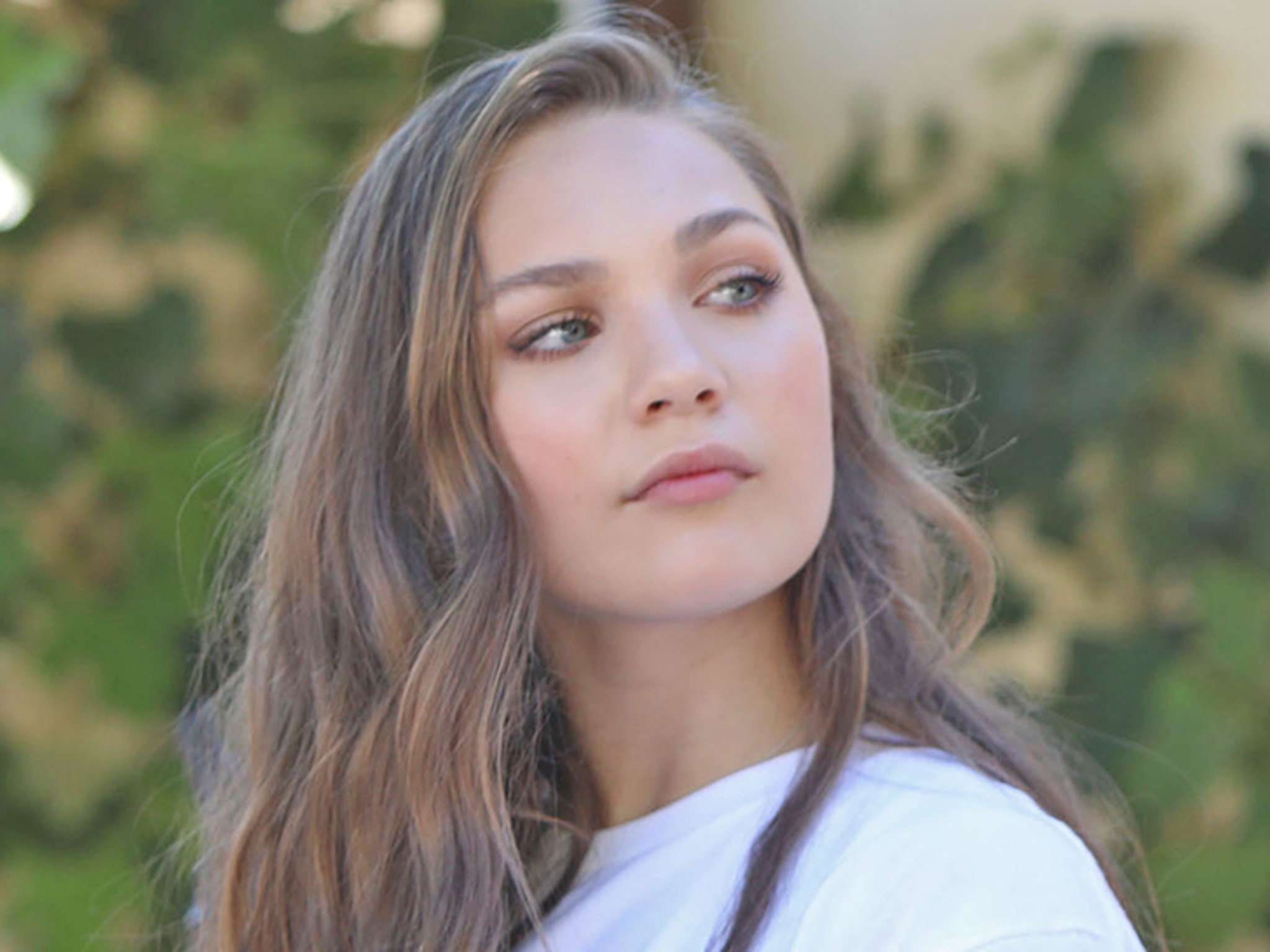 Maddie Ziegler 2018 Wallpapers