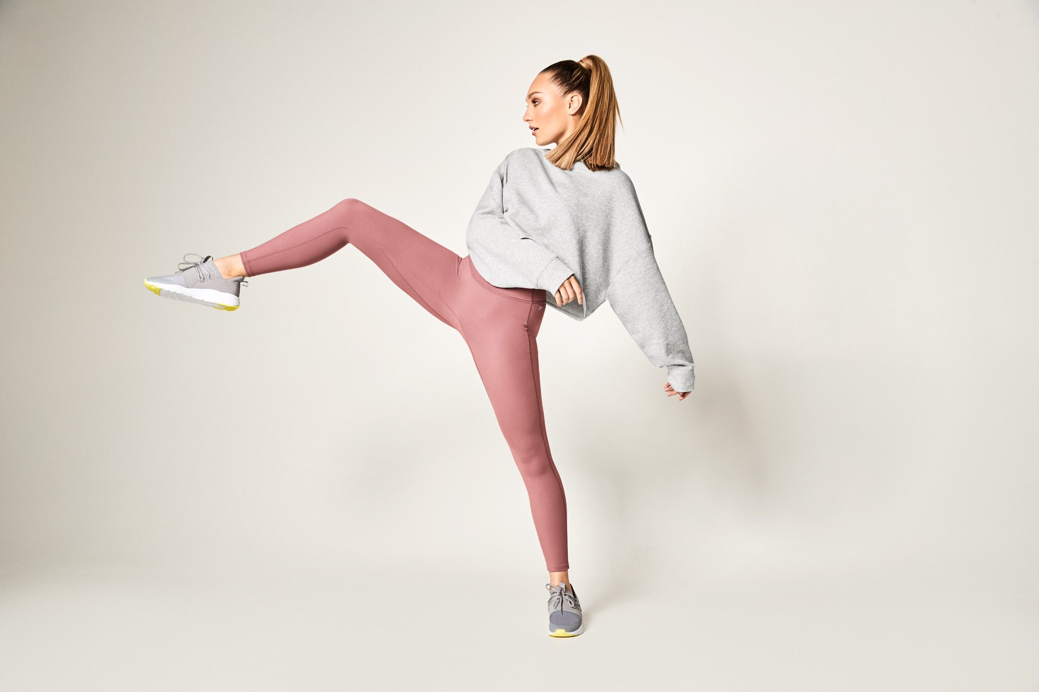 Maddie Ziegler Dancer Wallpapers