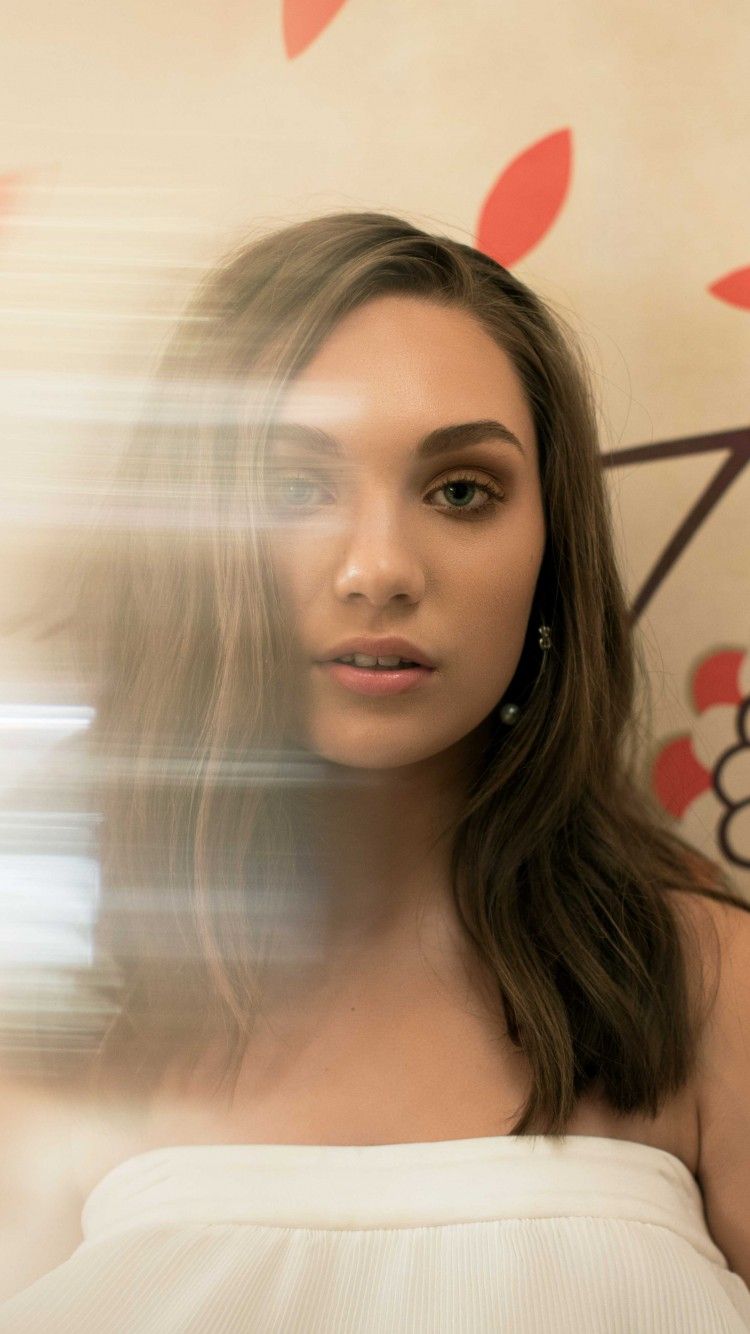 Maddie Ziegler New Wallpapers