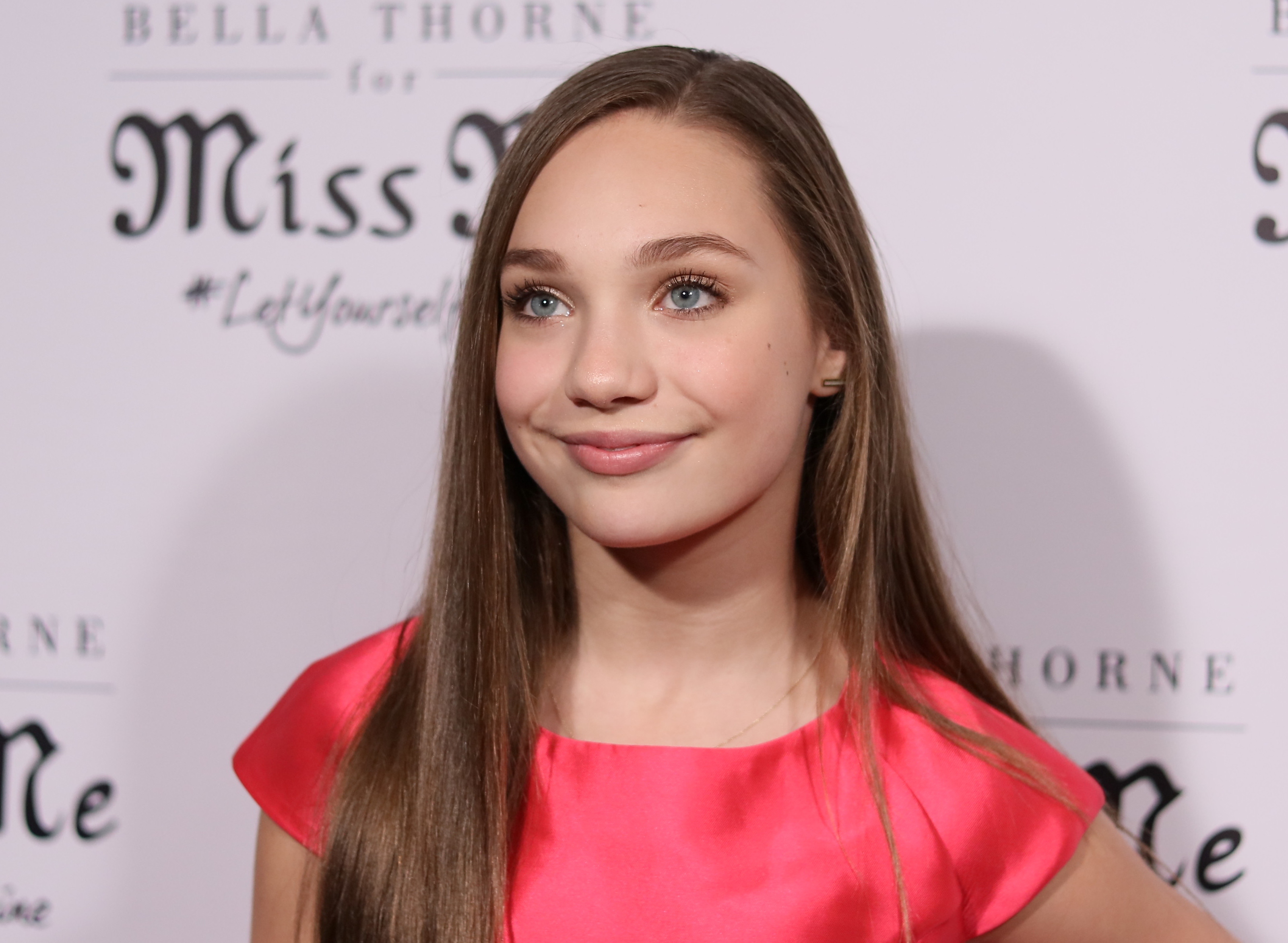 Maddie Ziegler New Wallpapers