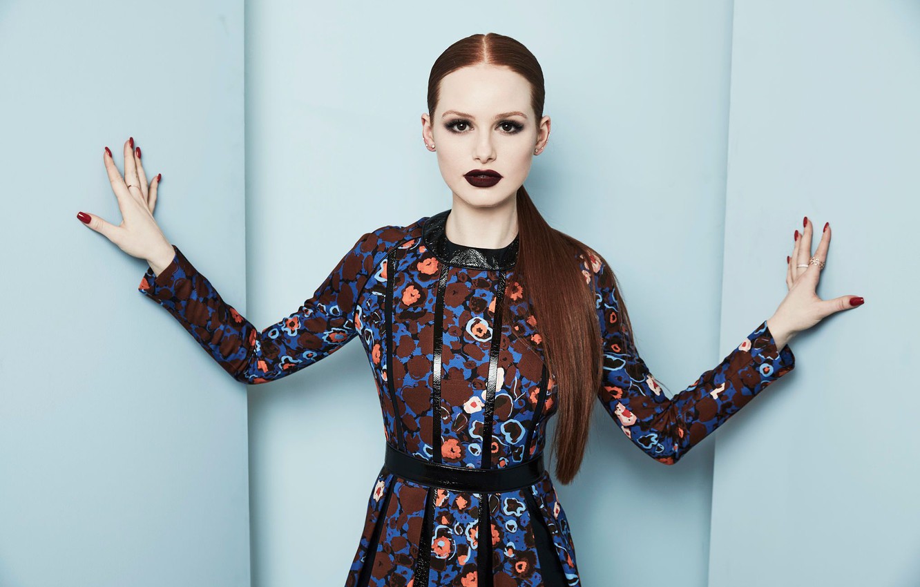 Madelaine Petsch Beautiful 2021 Wallpapers