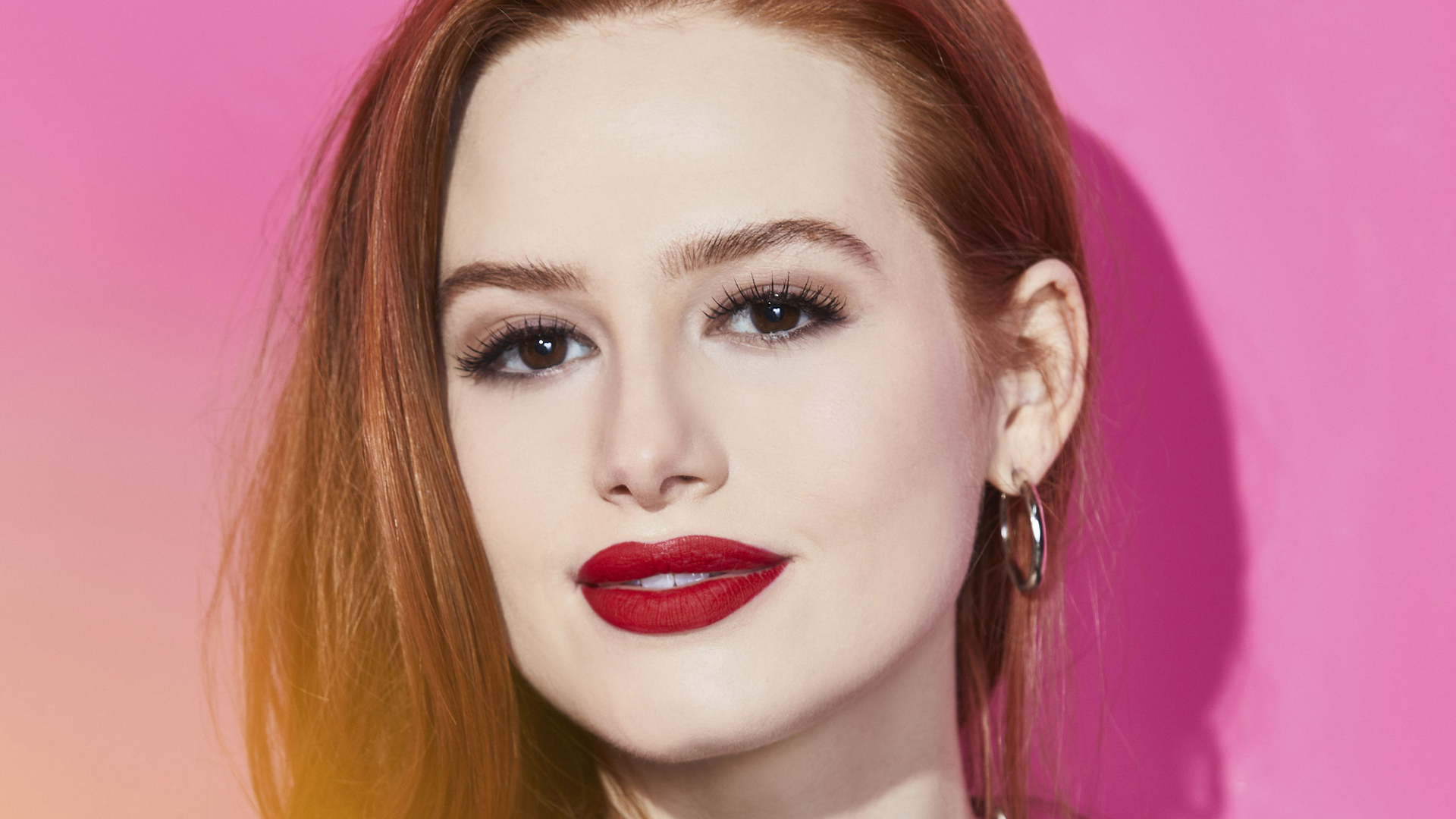 Madelaine Petsch Comic Con Wallpapers