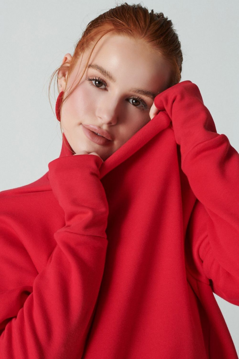 Madelaine Petsch in Red Wallpapers