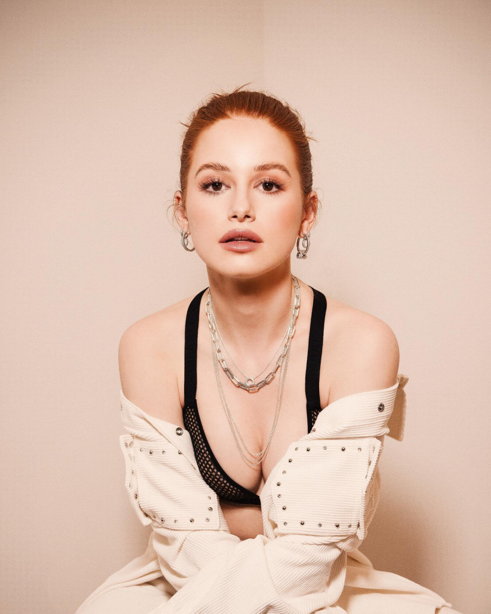 Madelaine Petsch Wallpapers