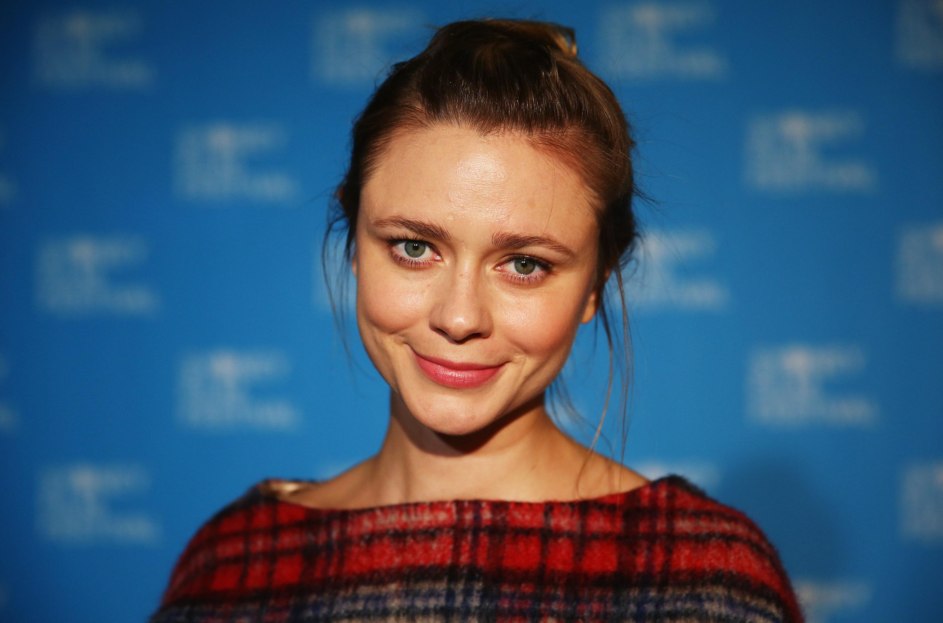 Maeve Dermody Actress Wallpapers