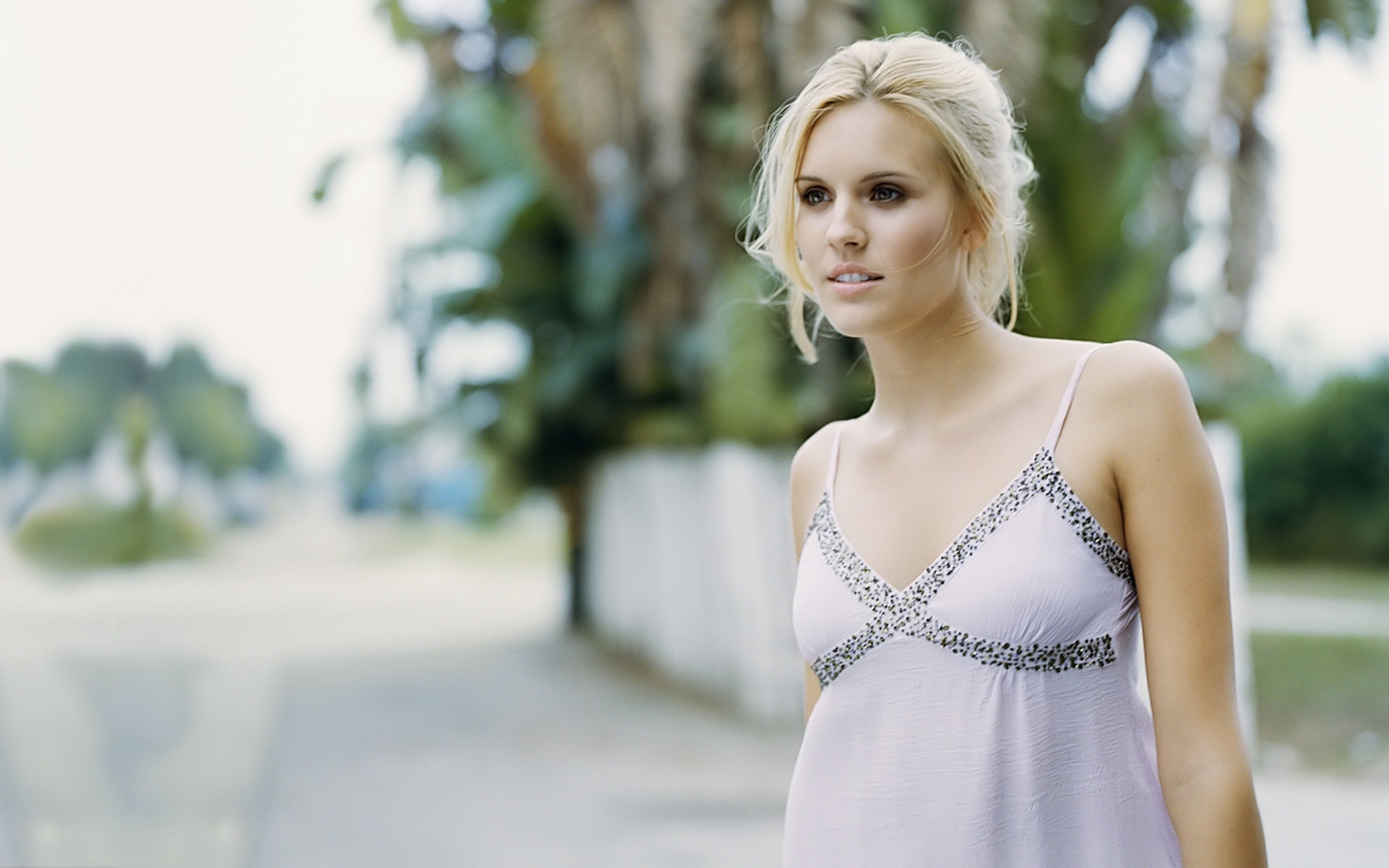 Maggie Grace Wallpapers