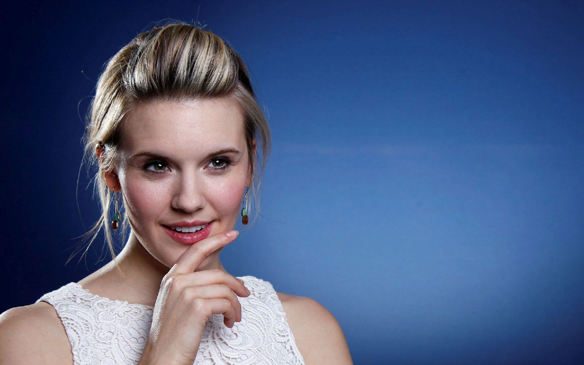 Maggie Grace Wallpapers