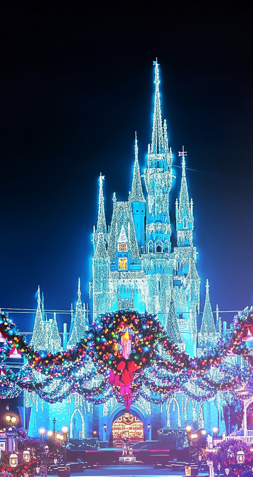 Magic Kingdom Christmas Wallpapers