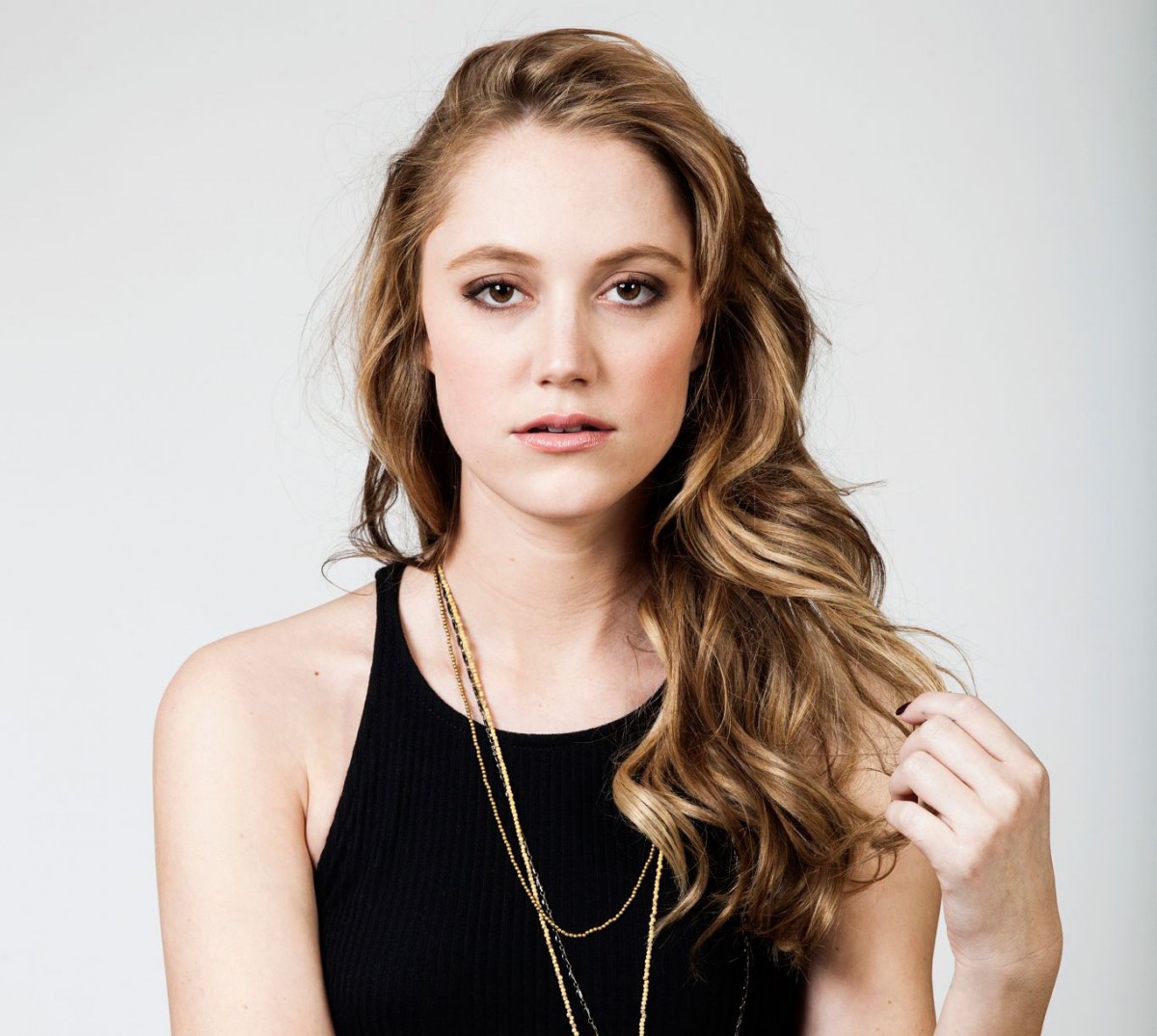 Maika Monroe Wallpapers