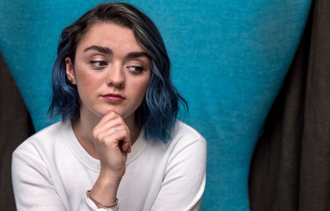 Maisie Williams 2017 Wallpapers